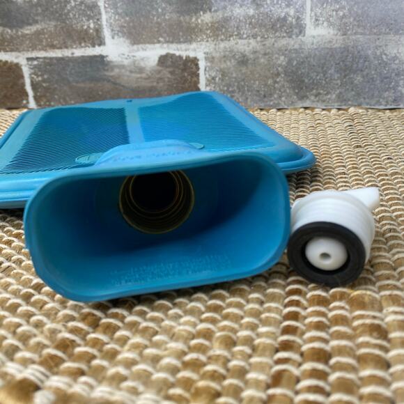 Covered Hot Water Bottle Knit Sweater By Cassandra Never Used 13" x 8" - Picture 11 of 11